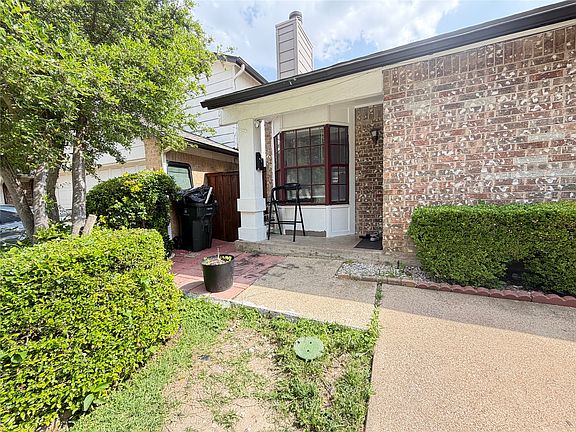 3rd image of 2906 Nova Dr