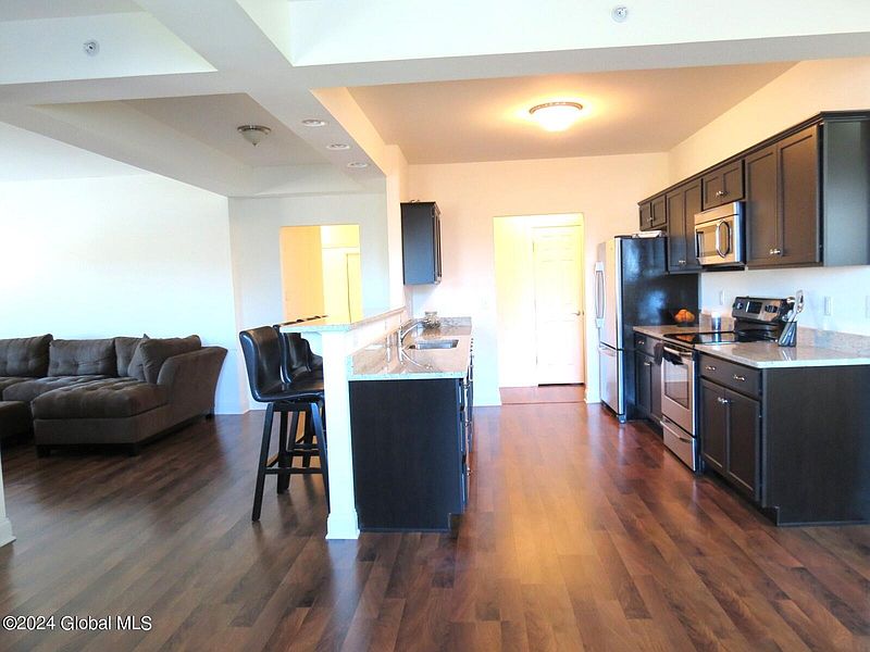 4th image of 505 Vly Pointe Drive