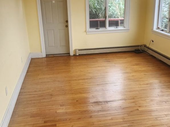 (undisclosed Address), Yonkers, NY 10701