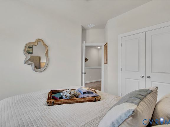 5th image of 510 Sybil St