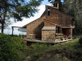 325 Doe Run Rd, Lopez Island, WA 98261