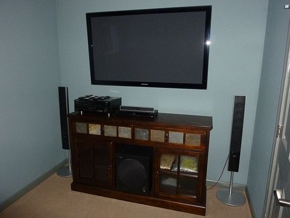 58" Plasma, Yamaha 2-Zone HDMI 7.1 Channel Multi-Media Receiver, BluRay