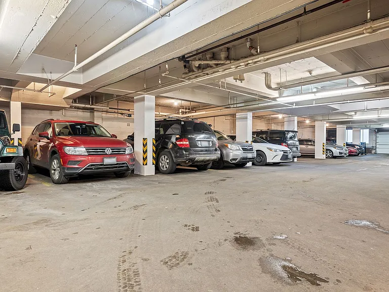 Discover Downtown Living at Chasselton Apartments — Photo 15
