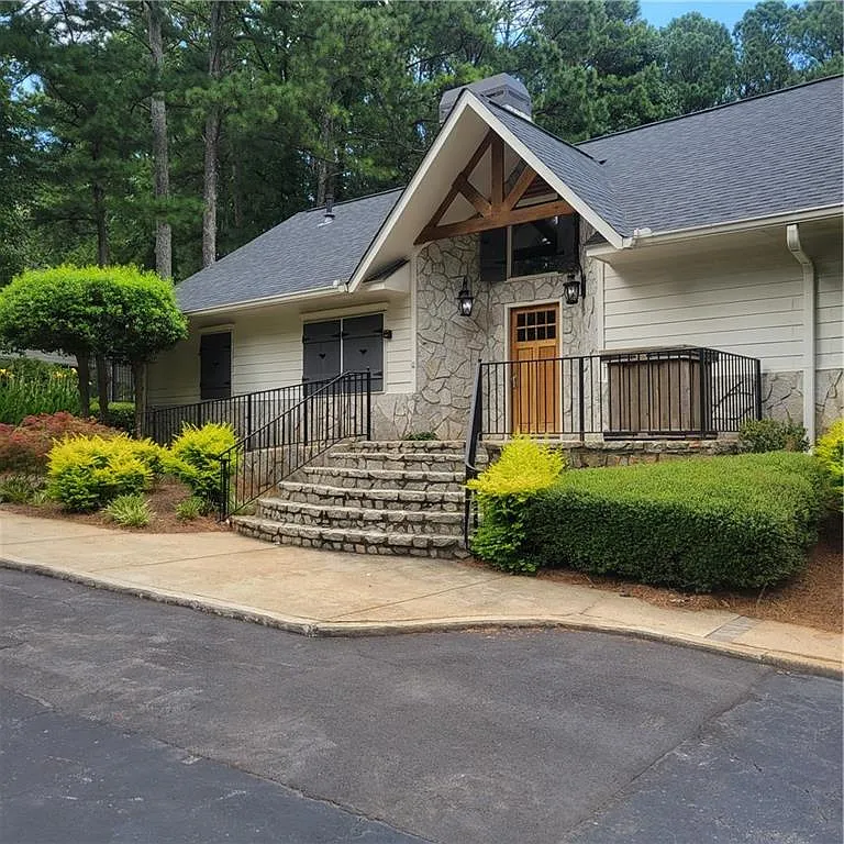 Building Photo - 63 Middleton Ct SE