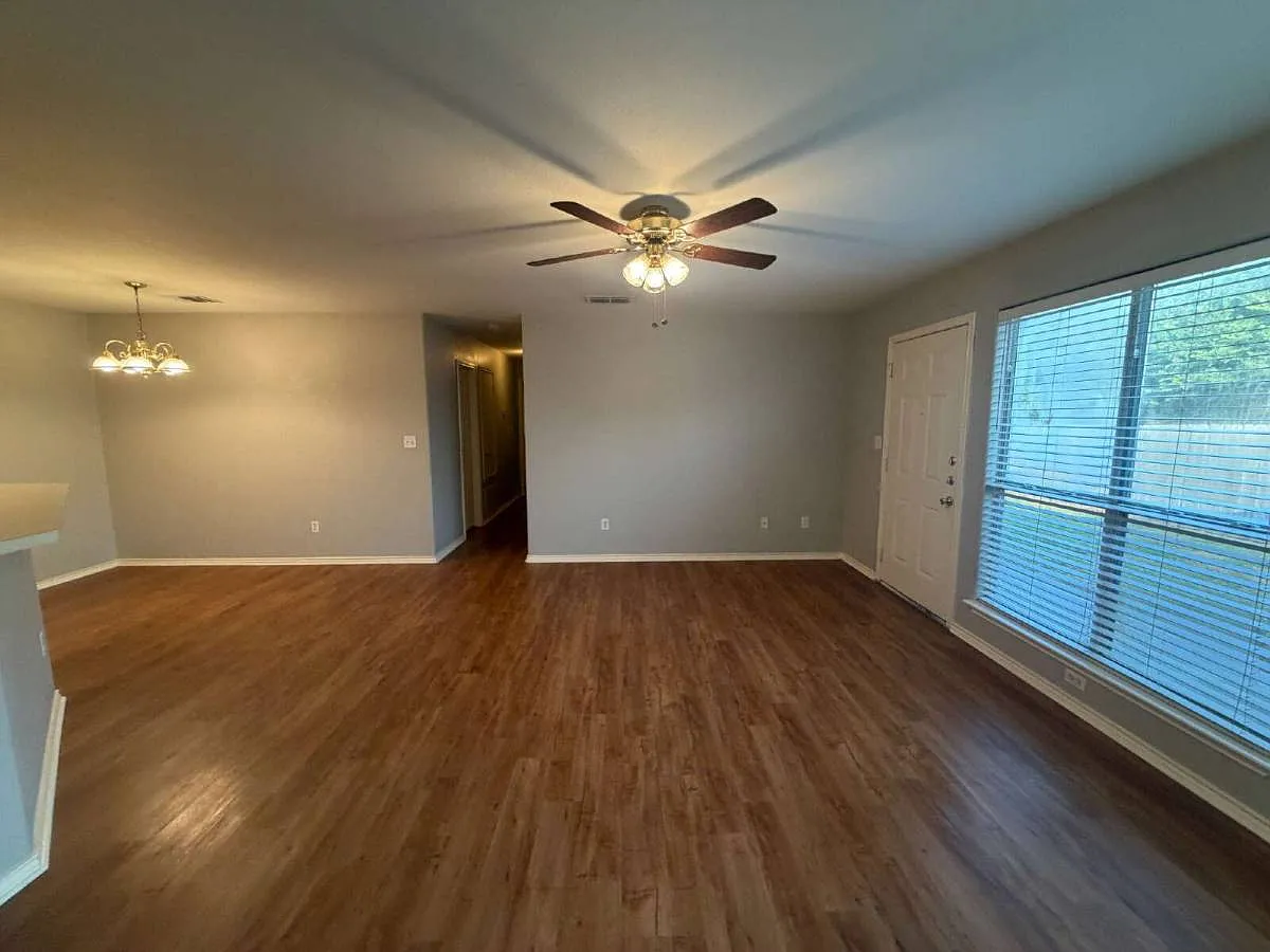 2752 FM #1044 in New Braunfels, TX 78130 — Photo 2