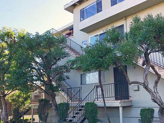 2nd image of 2910 Aviation Pl APT 9