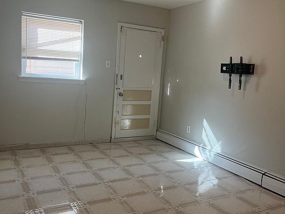 5th image of 80 Bay 35th St #1