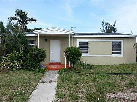1st image of 16531 NW 18th Ave