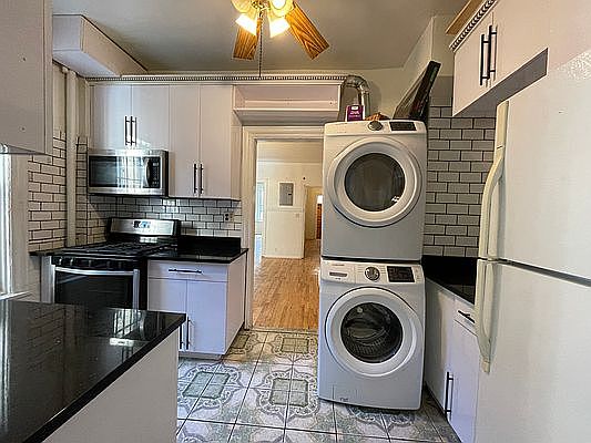 4th image of 1021 Union St #1