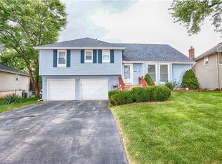 532 E 126th St, Olathe, KS 66061