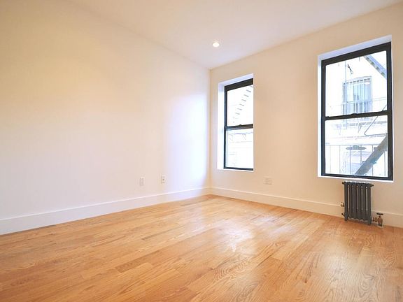 2nd image of 310 12th St APT 11