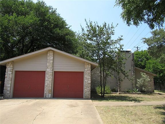 2nd image of 11908 Broad Oaks Dr #A