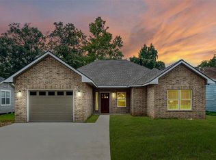 2005 Magnolia St, Liberty, TX 77575