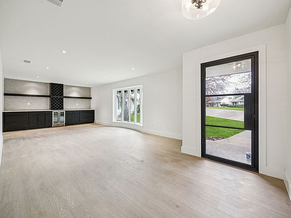 5th image of 5635 Elm Valley Ln
