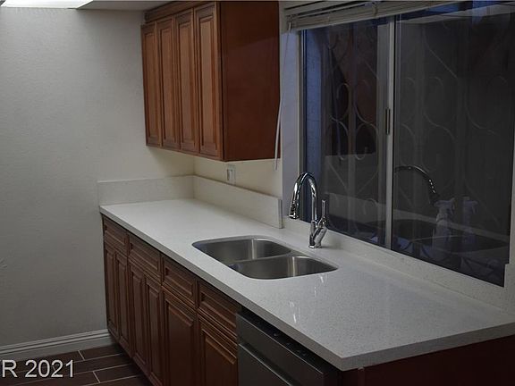 4th image of 1405 Vegas Valley Dr APT 77