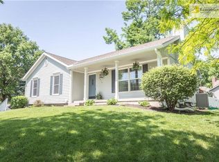 6414 NW Hilldale Dr, Kansas City, MO 64151