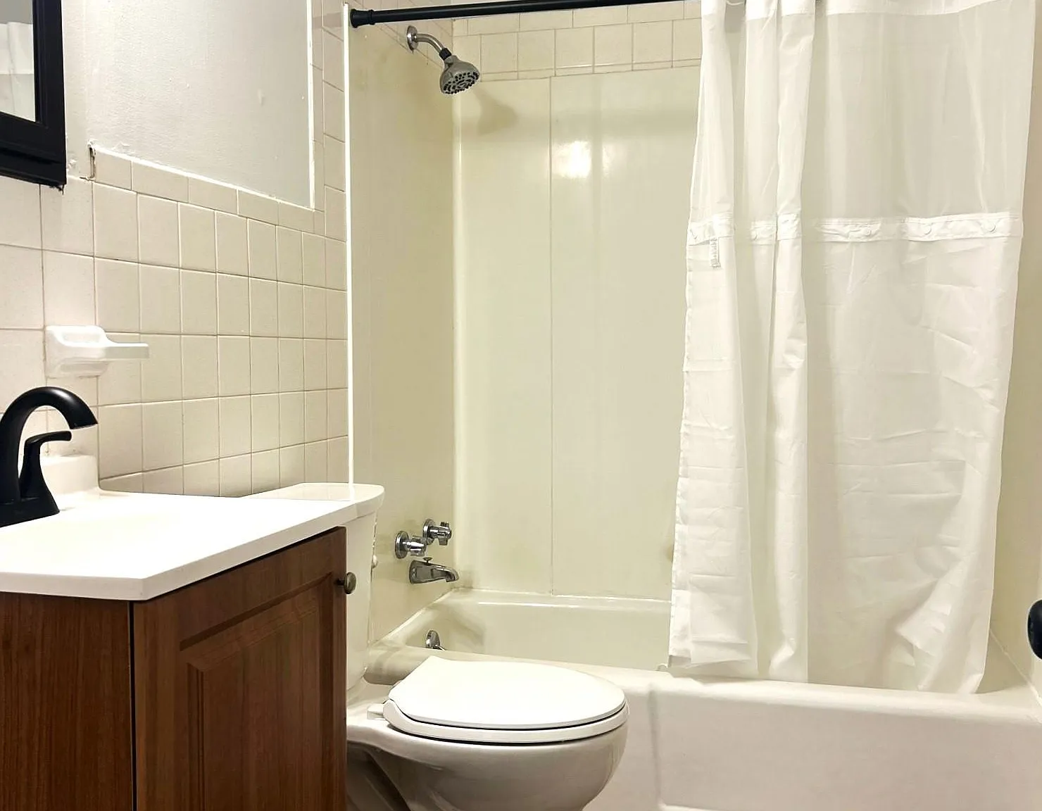 1 bed, $1,325 — Photo 3