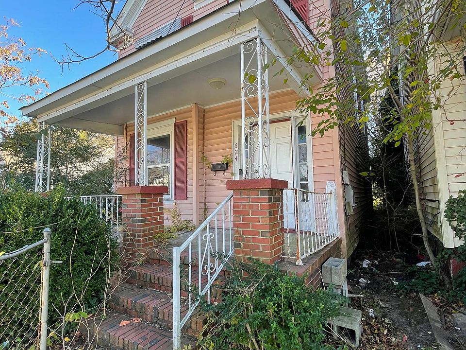 2nd image of 624 28th St