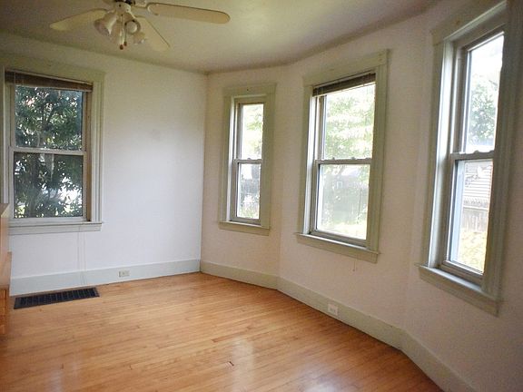 5th image of 360 Water St