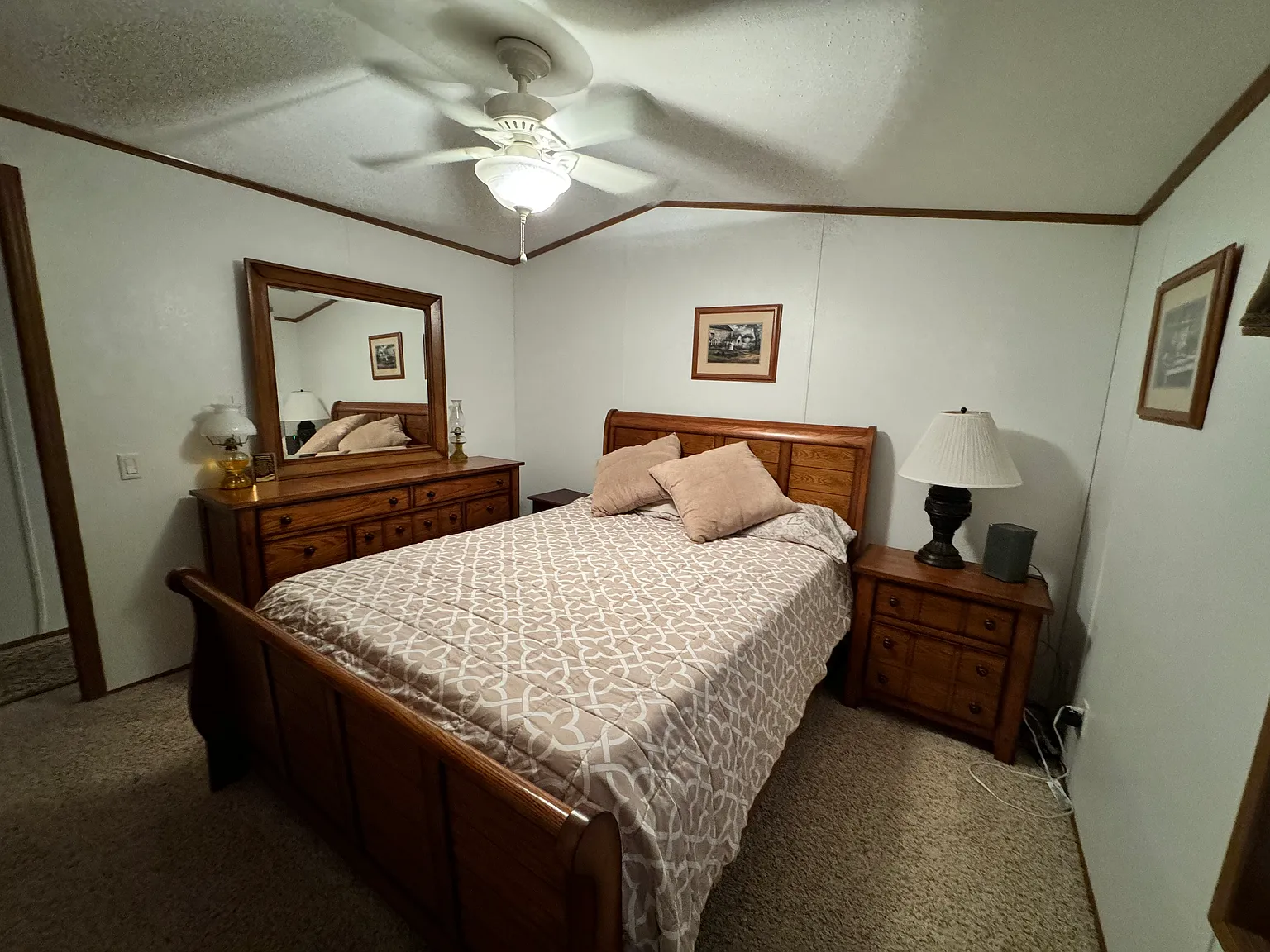 2 bed, 1088 sqft, $1,300 — Photo 4