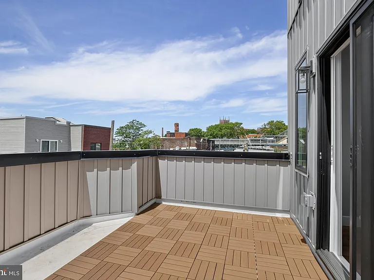 1843 E Hazzard St #2 — Photo 32