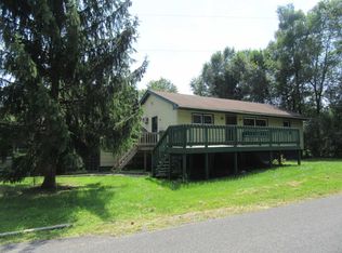 160 Ferris Ln, Red Hook, NY 12571