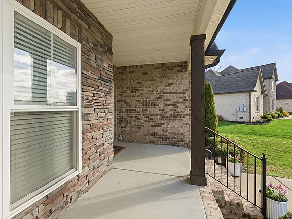 5th image of 1213 Alex Walker Dr