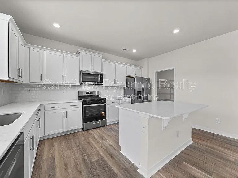 500 Blackpool Ct — Photo 10