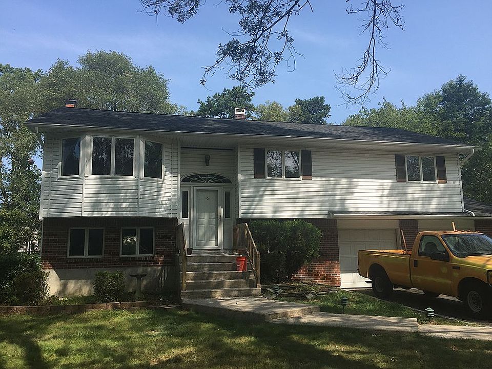 2nd image of 16 Reed St