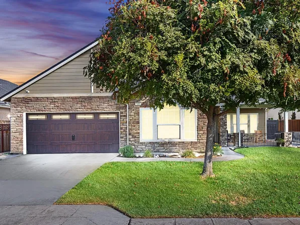 7406 W San Madele Ave, Fresno, CA 93723