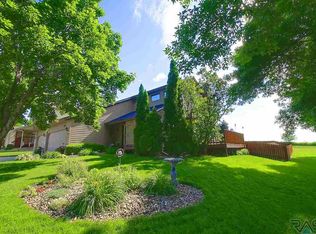 2620 S Avondale Ave, Sioux Falls, SD 57110