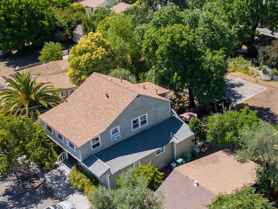 1st image of 141 Pine Ave