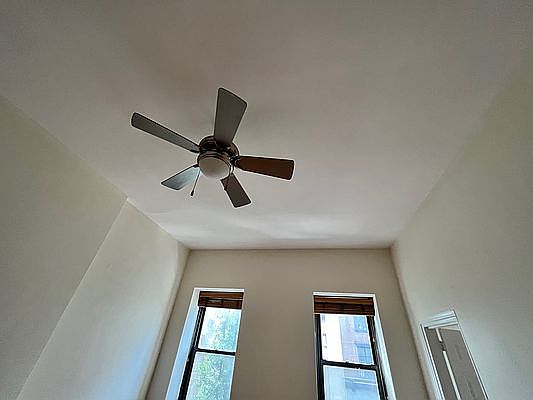 3rd image of 313 W 46th St #3F