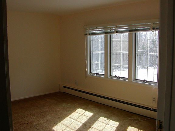 5th image of 60 Hastings Dr