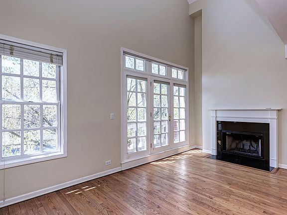3rd image of 3757 N Clifton Ave APT 3