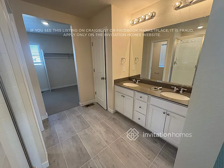 462 Elbert St — Photo 17