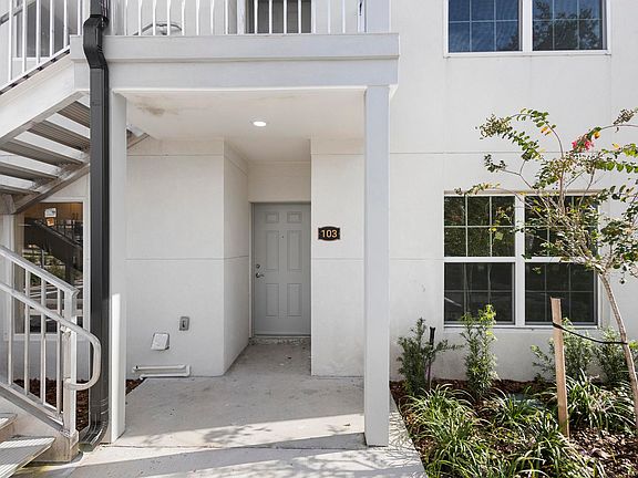 3rd image of 262 Royal Palm Dr #103