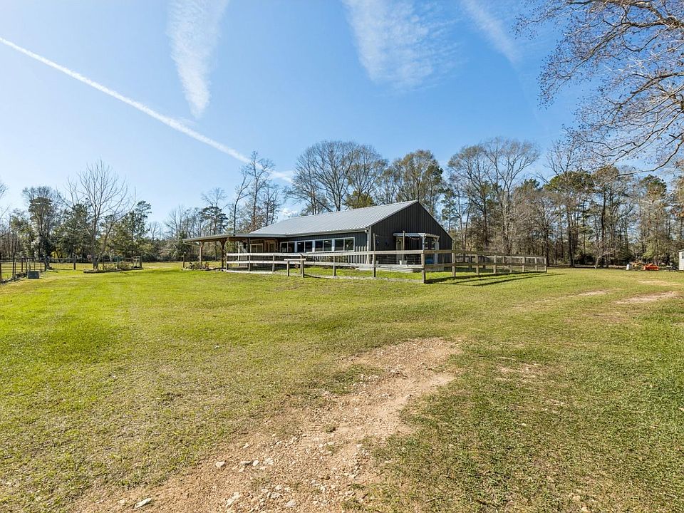 1st image of 392 Robert E Lee Ln