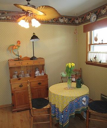 3rd image of 1012 N 10th Ave
