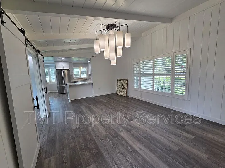 9 W Robinhood Dr — Photo 23