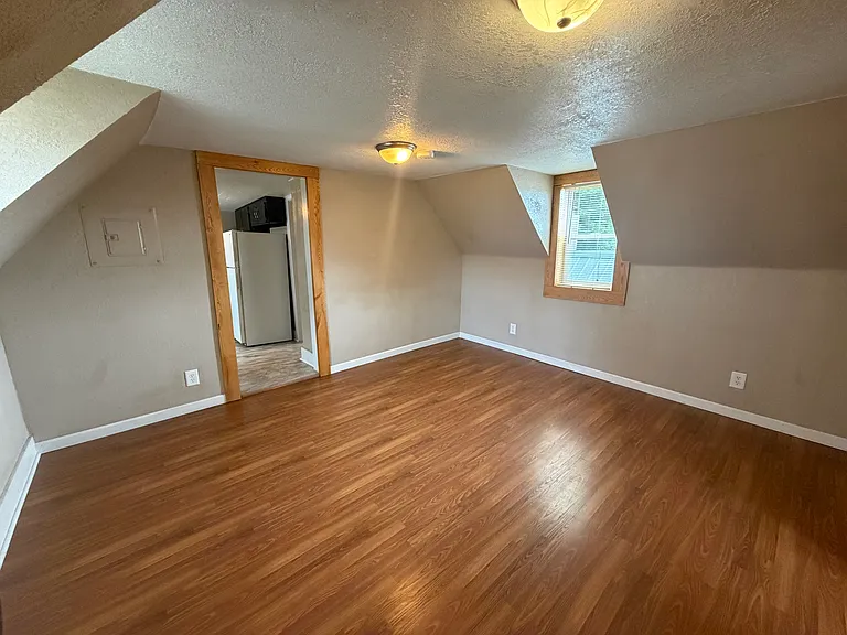 211 E High St #2 — Photo 7