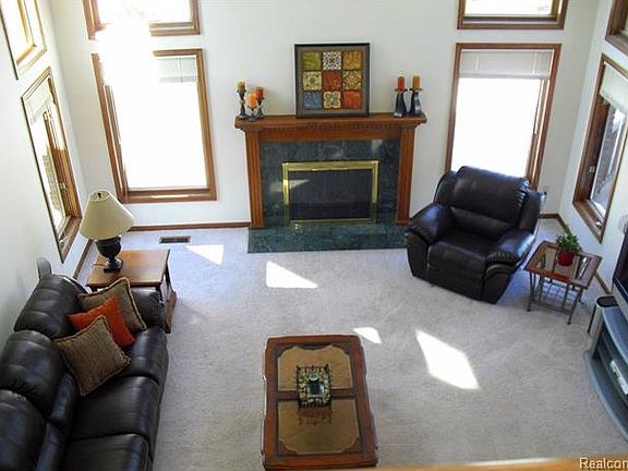 2nd image of 53777 Buckingham Ln