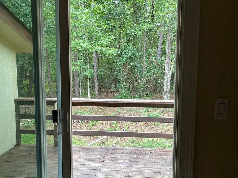 17 Lindsay Ln — Photo 9