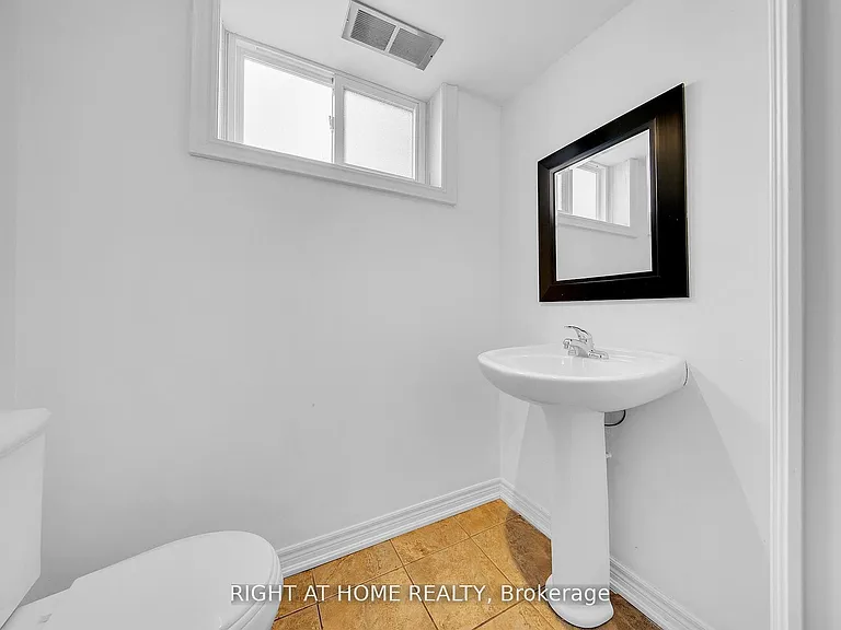 50 Wall Ave #BASEMENT — Photo 8