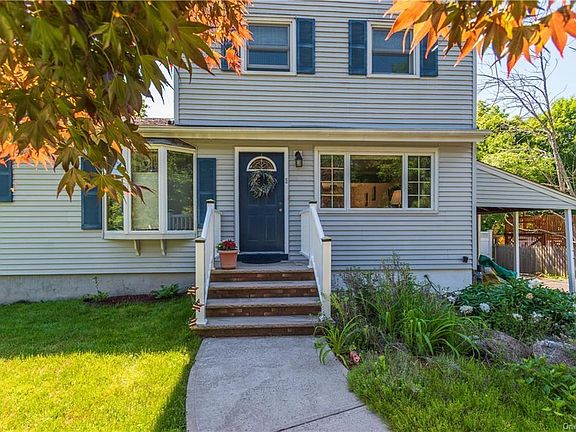 3rd image of 5 Dorothy Dr