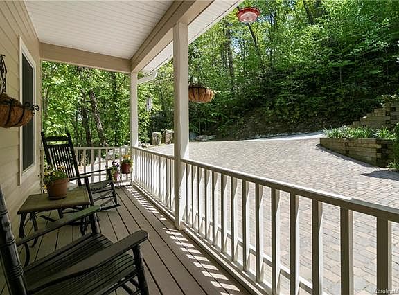 4th image of 85 Birchwood Views Dr