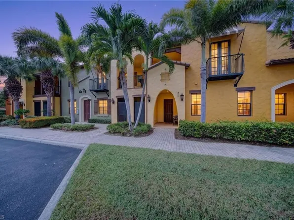 8965 Malibu Ln Unit 802, Naples, FL 34113