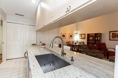 8202 Chapman Oak Ct-513