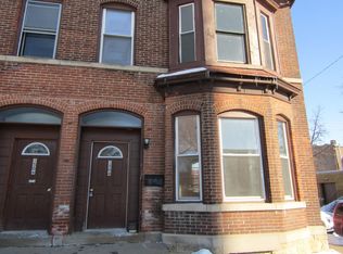 1504 Iowa St #1, Dubuque, IA 52001