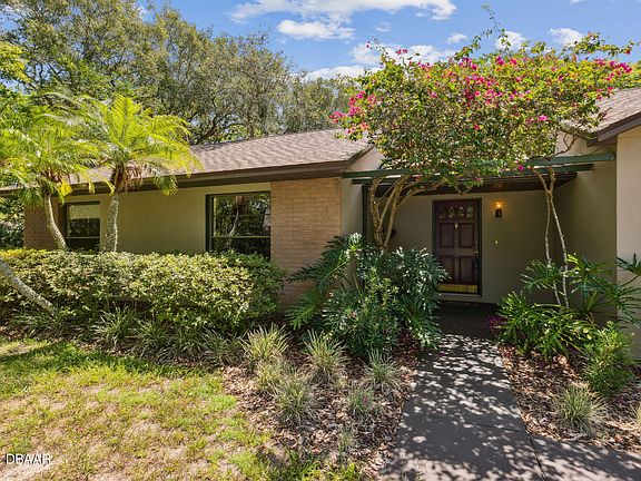 3rd image of 5817 Spruce Creek Woods Dr